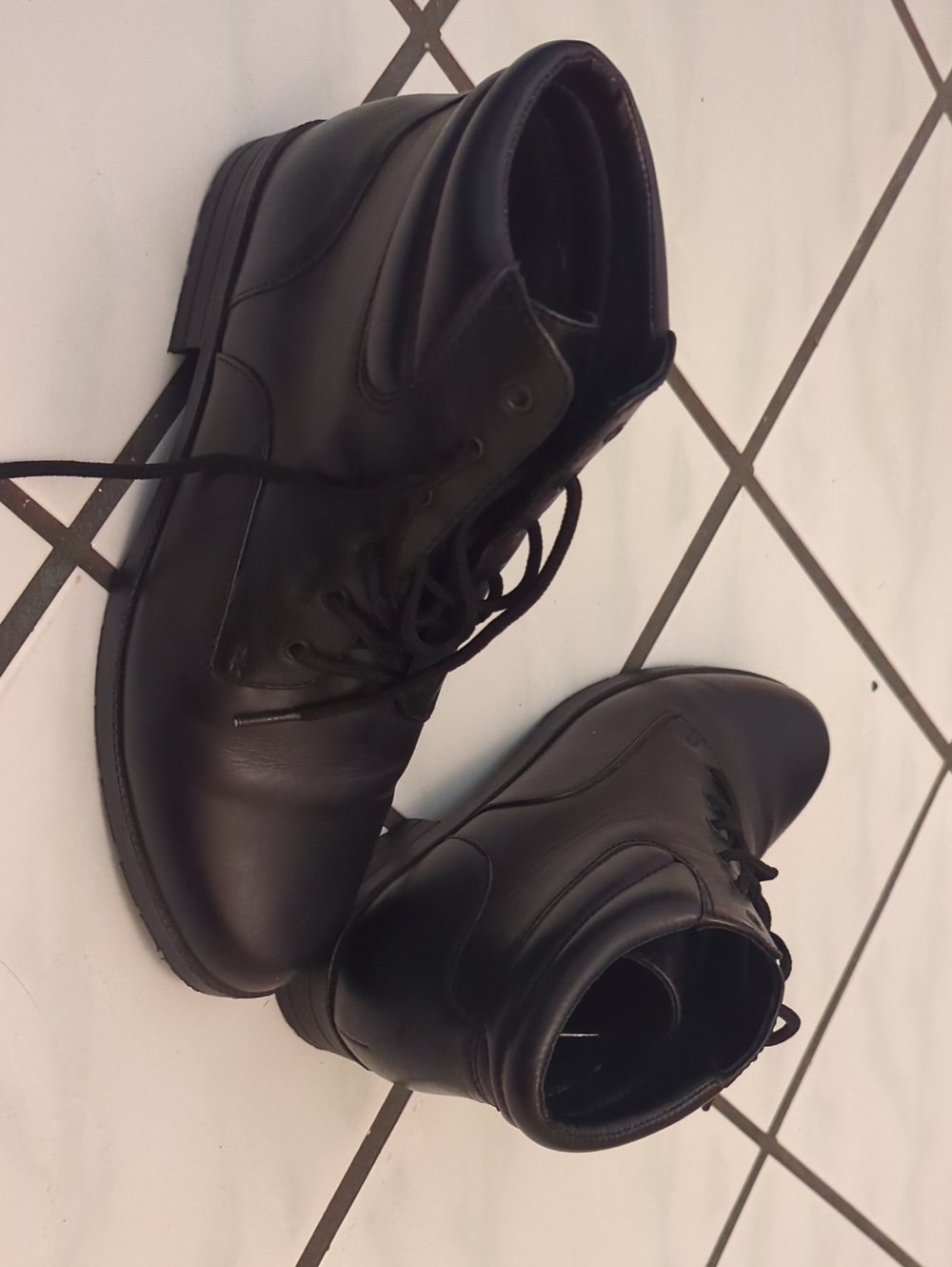 BNWT Ladies Black Leather Lace-Up Boots